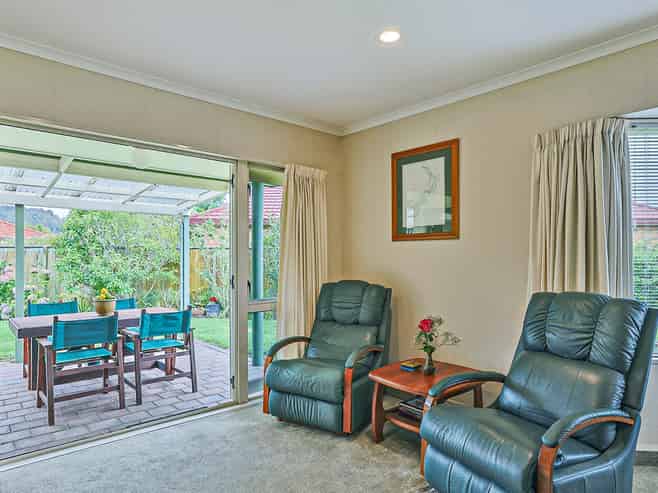 6 Wilton Row, Taradale