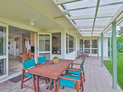 6 Wilton Row, Taradale