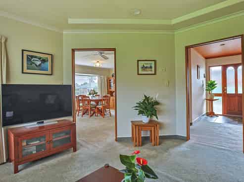 6 Wilton Row, Taradale