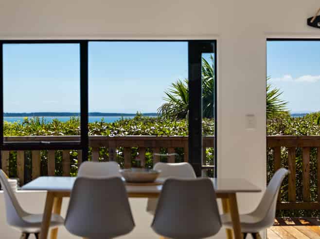 14 Violet Street, Riverton