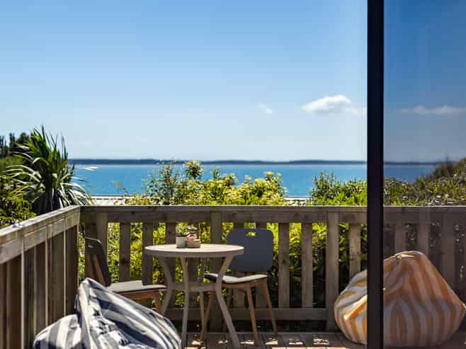 14 Violet Street, Riverton