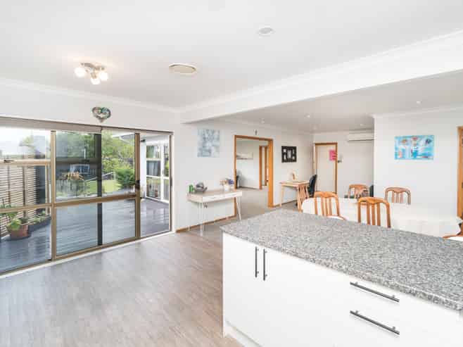 14 Pitama Road, Awapuni