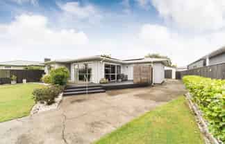 14 Pitama Road, Awapuni