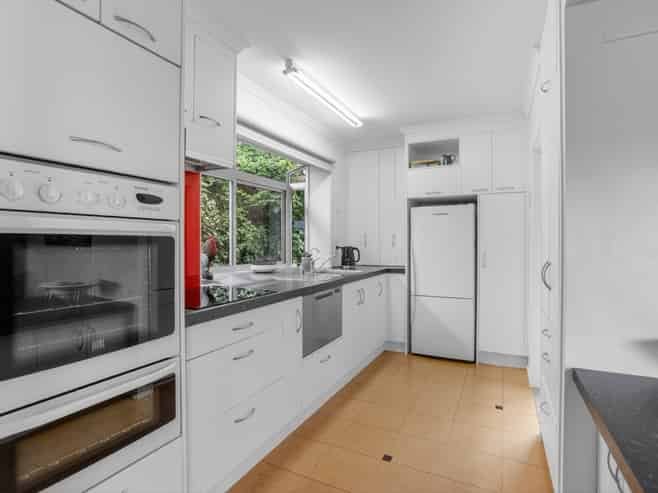 91 Golf Road, Paraparaumu Beach