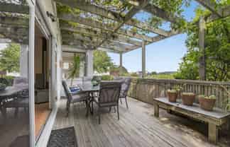 91 Golf Road, Paraparaumu Beach