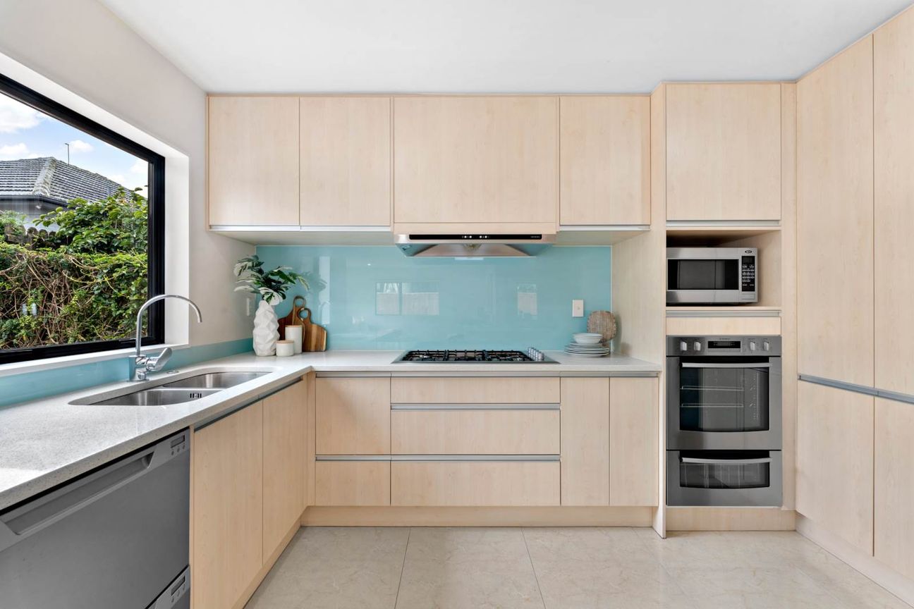 Exceptional Modern Family Home Opposite St Luk... - Widok 6