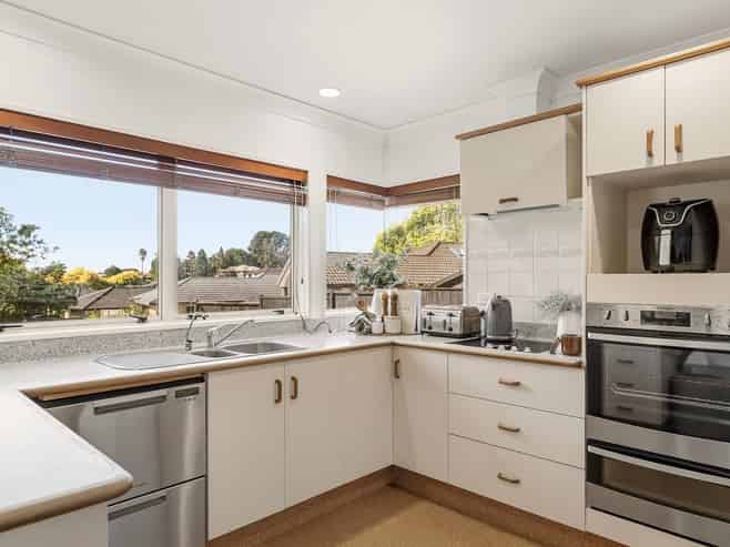 15 Robinia Place, Ohauiti