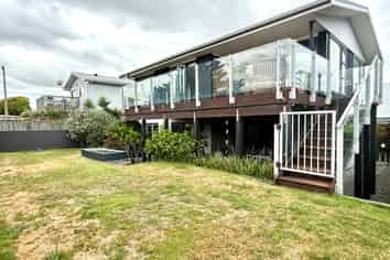 393 Oceanbeach Road, Mount Maunganui
