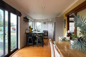 393 Oceanbeach Road, Mount Maunganui