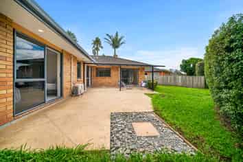 3 Samuel Cross Place, Greenhithe