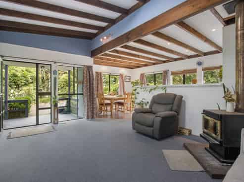 2 Poland Street, Waikino