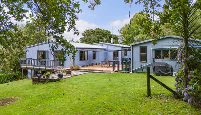 2 Poland Street, Waikino