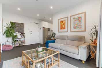 G08/1B Soljak Place, Mount Albert
