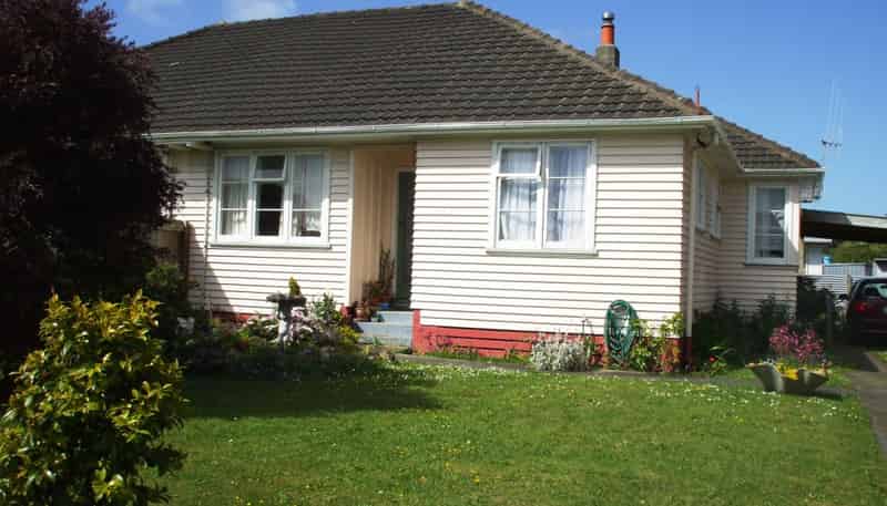 9 Upham Terrace, Roslyn