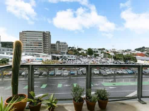 307/80 Riddiford Street, Newtown