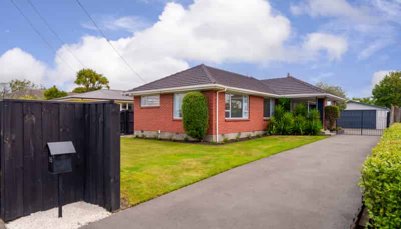 55 Cotswold Avenue, Bishopdale