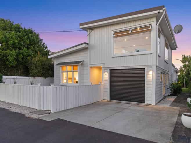 54 Calliope Road, Devonport