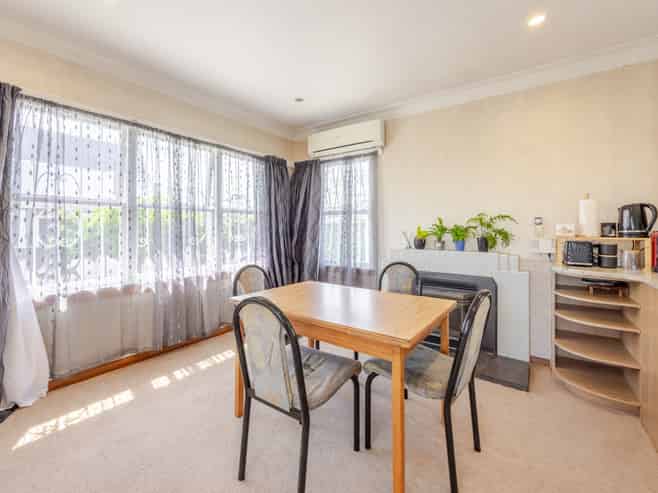 819 Ngaio Street, Mahora