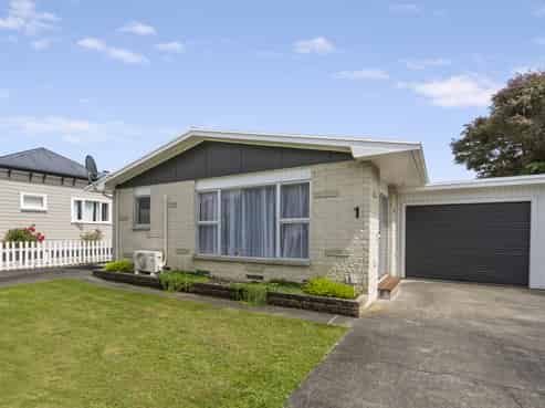 1/204 Grays Road, Saint Leonards