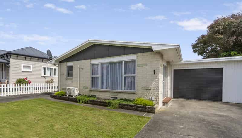 1/204 Grays Road, Saint Leonards