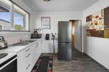 1/204 Grays Road, Saint Leonards