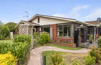 1/702 Tomoana Road, Mahora