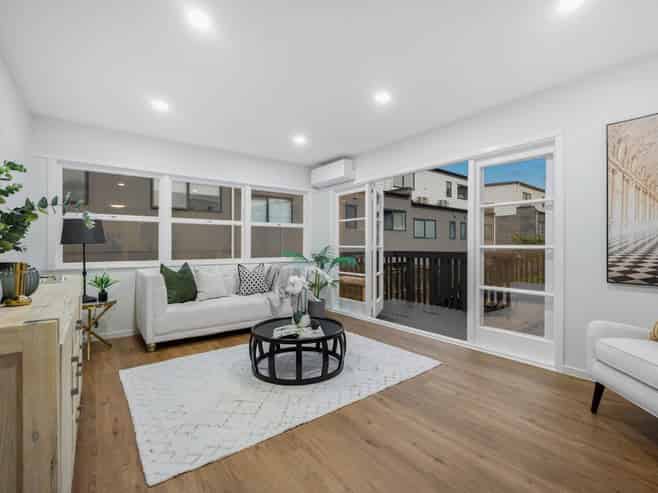 9 Oteha Valley Road, Northcross