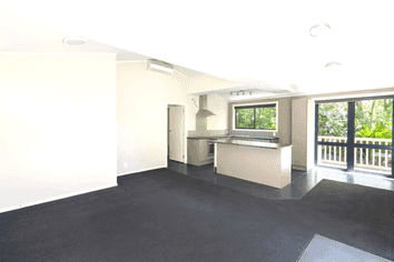 A/2/8 Montressor Place, Mellons Bay