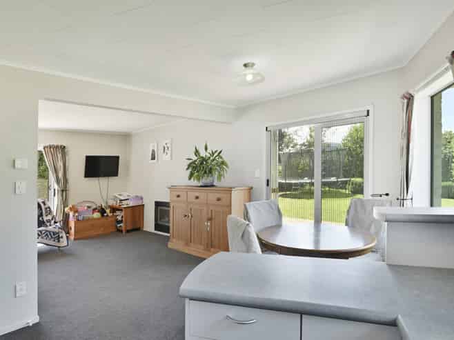 410 Hemi Street, Raureka