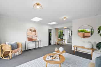 77A Mays Road, Saint Albans