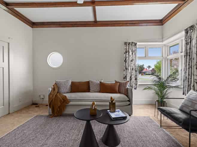 701 Avenue Road West, Saint Leonards