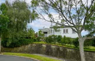 24 Sutton Crescent, Hillcrest