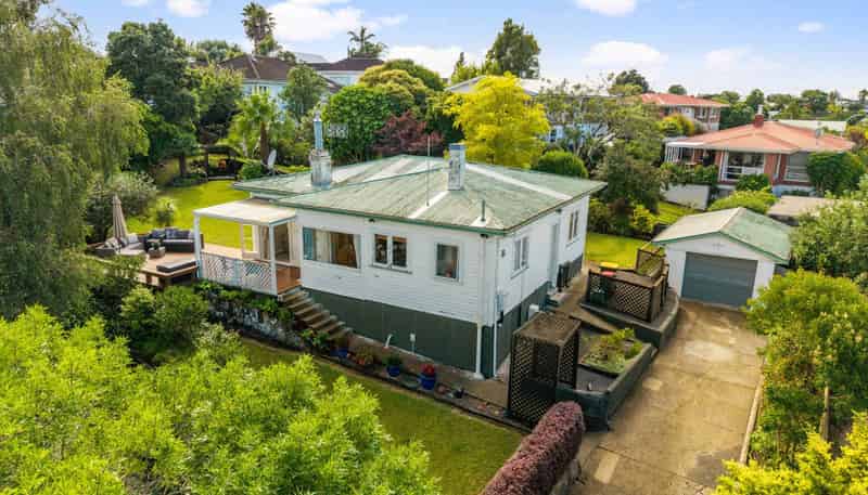 24 Sutton Crescent, Hillcrest