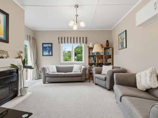 24 Sutton Crescent, Hillcrest