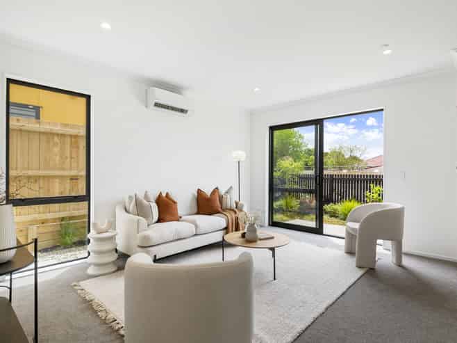 33 Isabella Lane, Henderson