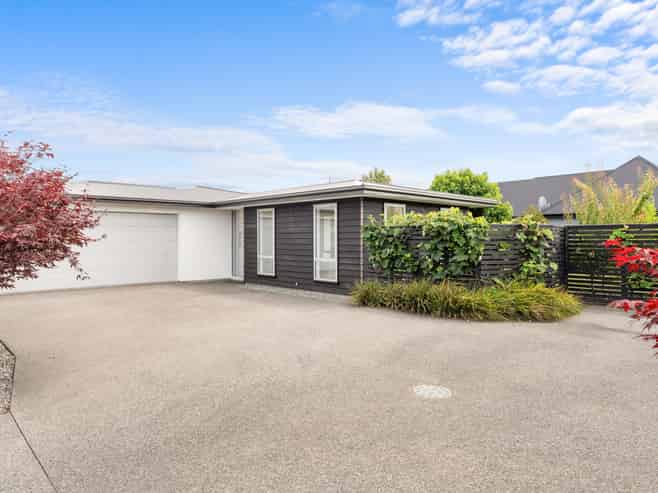 14 Josephine Crescent, Aidanfield