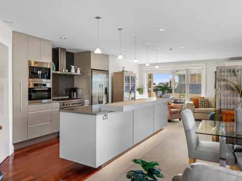 3/14 First Avenue, Avenues