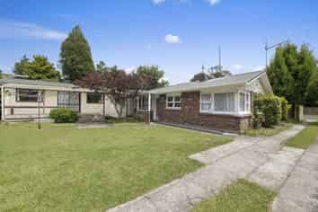 368 Sunset Road, Sunnybrook