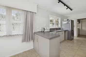 368 Sunset Road, Sunnybrook