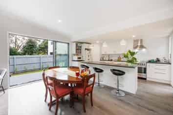 5A Aokautere Drive, Fitzherbert