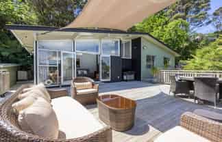 24 Scotstoun Place, Glen Eden