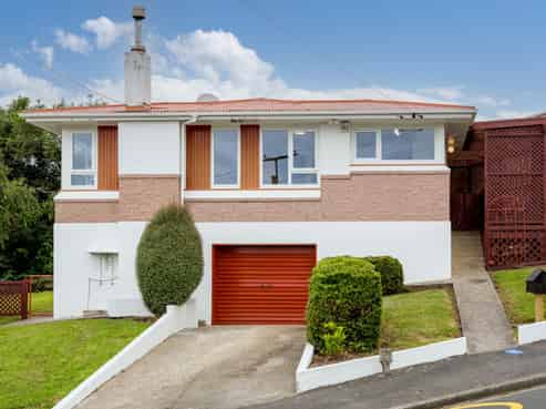 9 Honeystone Street, Helensburgh