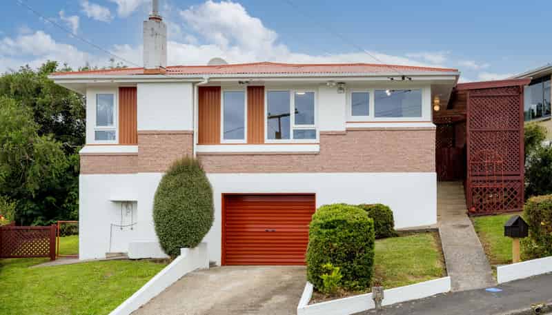 9 Honeystone Street, Helensburgh