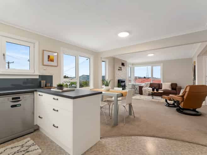 9 Honeystone Street, Helensburgh