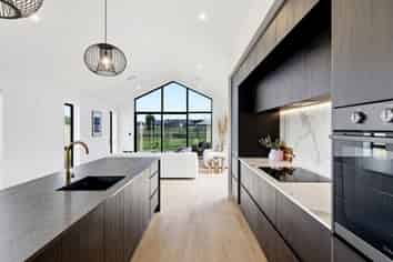 94 Ridgeland Way, WEST MELTON