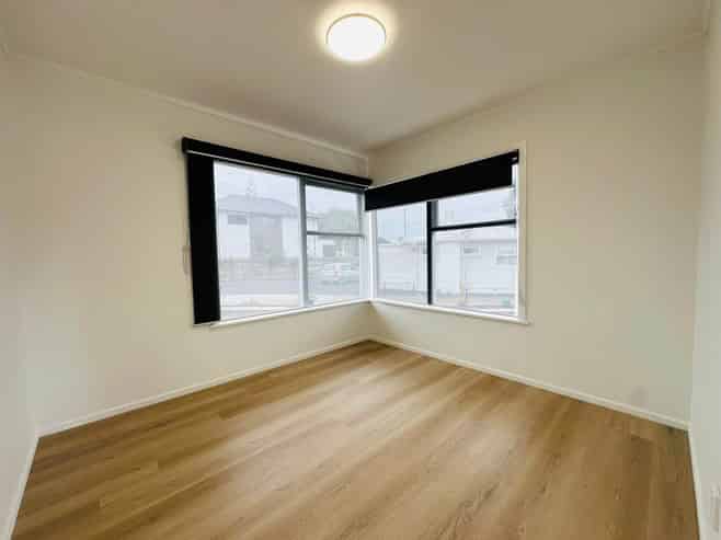 18 Celia Place, Mangere East