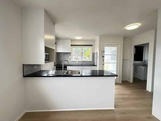 18 Celia Place, Mangere East