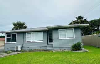 18 Celia Place, Mangere East