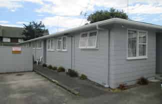 3/20 Victoria Avenue, Palmerston North Surrounds
