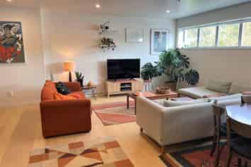 5D/163 Thorndon Quay, Thorndon